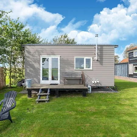 In Near The Beach, Cleaning Included Holiday home Burgerbrug